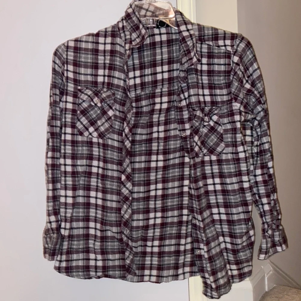 Flannel - Picture 1 of 4